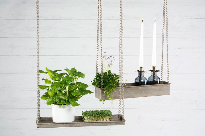 Ripustettava kasvihylly ketjuilla