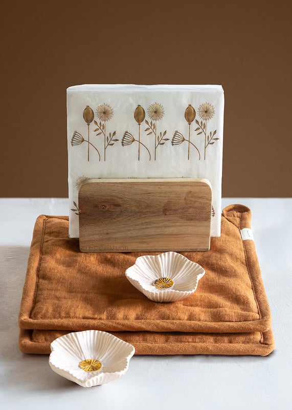 Patalappu Pellava, P&auml;hkin&auml;nruskea